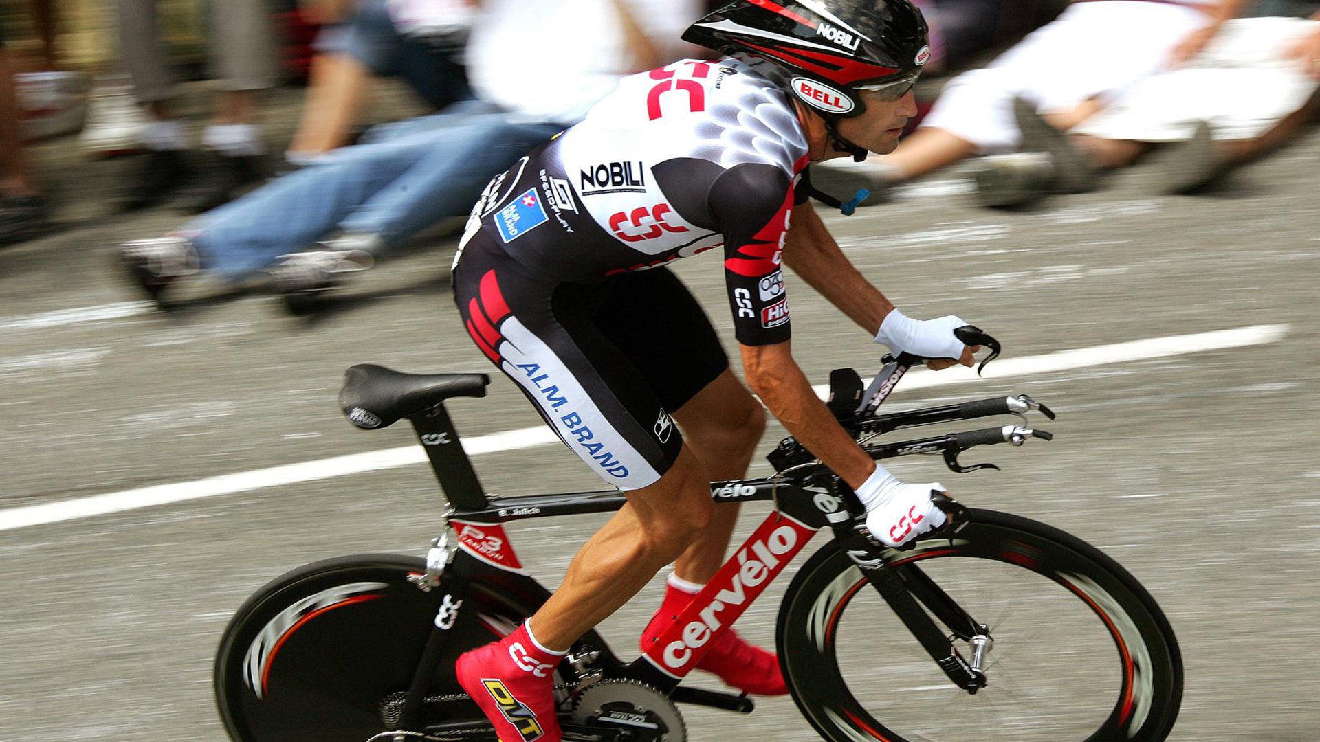 DOTA2国际邀请赛震撼落幕,欧洲战队问鼎冠军宝座