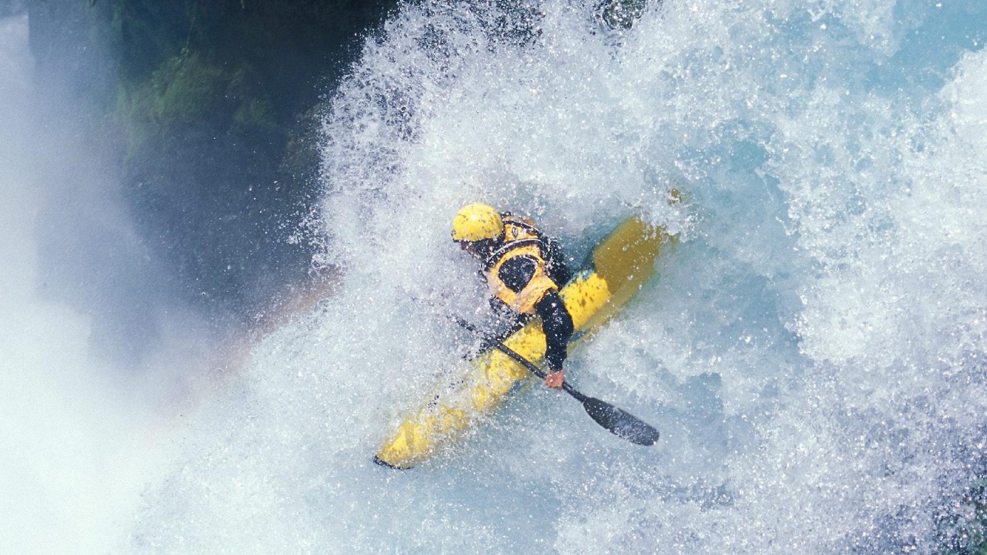 天才新星上演帽子戏法,助球队逆转夺冠