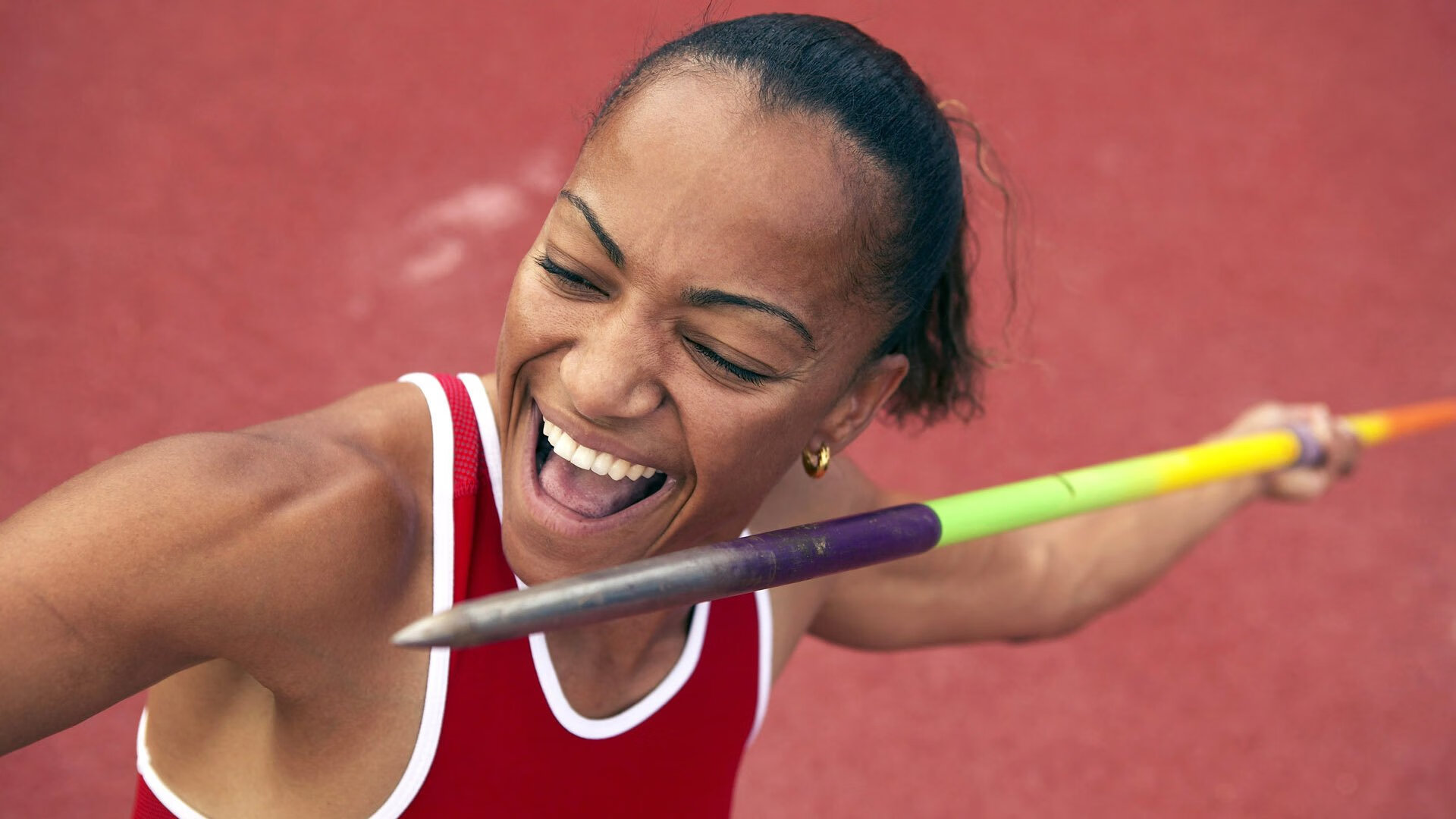 中国蝶泳新星闪耀国际赛场，刷新亚洲纪录夺金